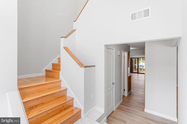Foto del edificio - 36 Viburnum Ln