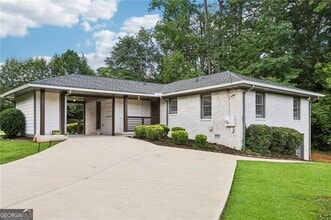 Building Photo - 3731 N Druid Hills Rd
