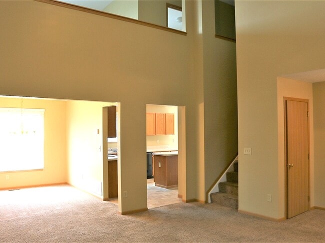 Foto del edificio - 395 Belfair Dr