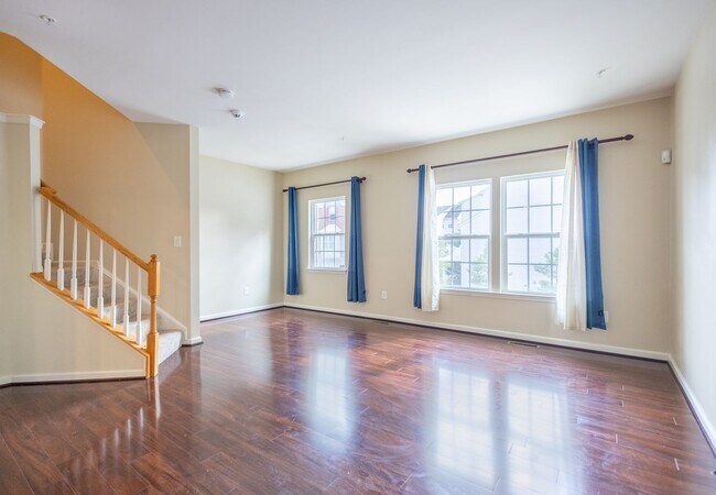 Foto del edificio - Lovely 3 BR/2.5 BA Townhome in Glen Burnie!
