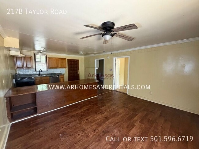 Foto del edificio - 217 Taylor Rd