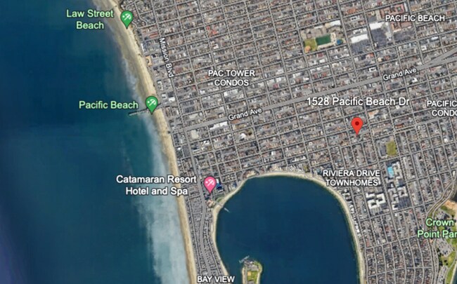 Foto del edificio - 2BR with Assigned Parking in Pacific Beach