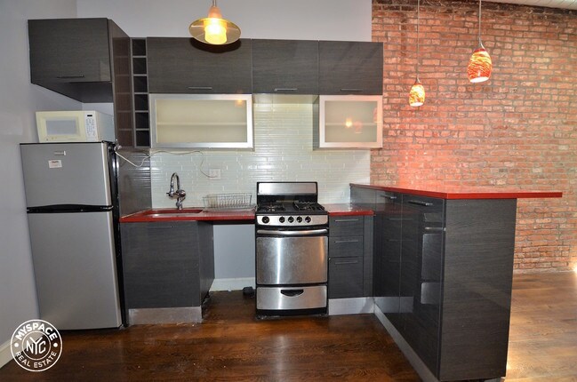 Foto del edificio - 524 Chauncey St
