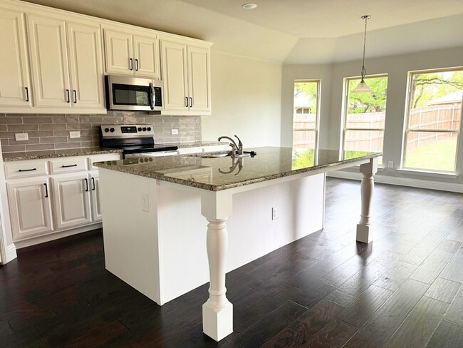 Building Photo - 2911 River Ridge Ct