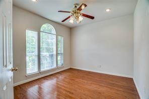 Foto del edificio - 4529 Burnhill Dr
