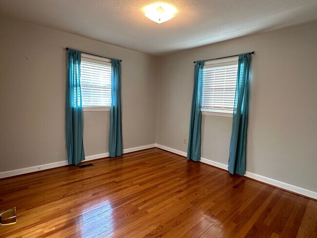 Building Photo - Beautiful 3-Bed Rental in Winston-Salem Fo...