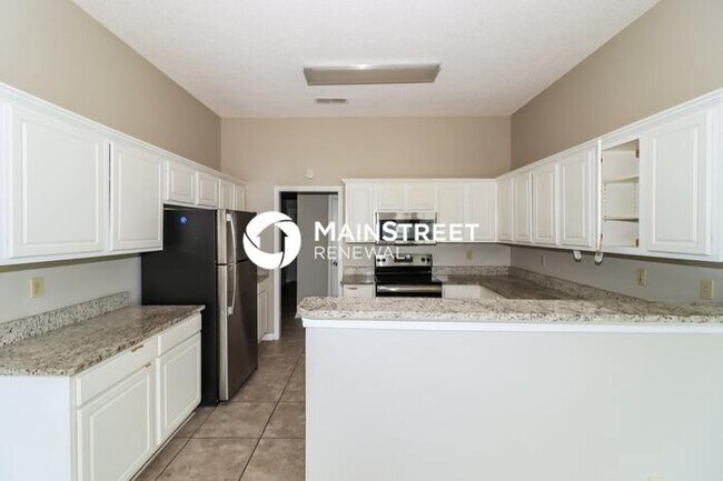 Building Photo - 4 Bedroom Pet-Friendly Home in Cordova, TN with Main Street Renewal