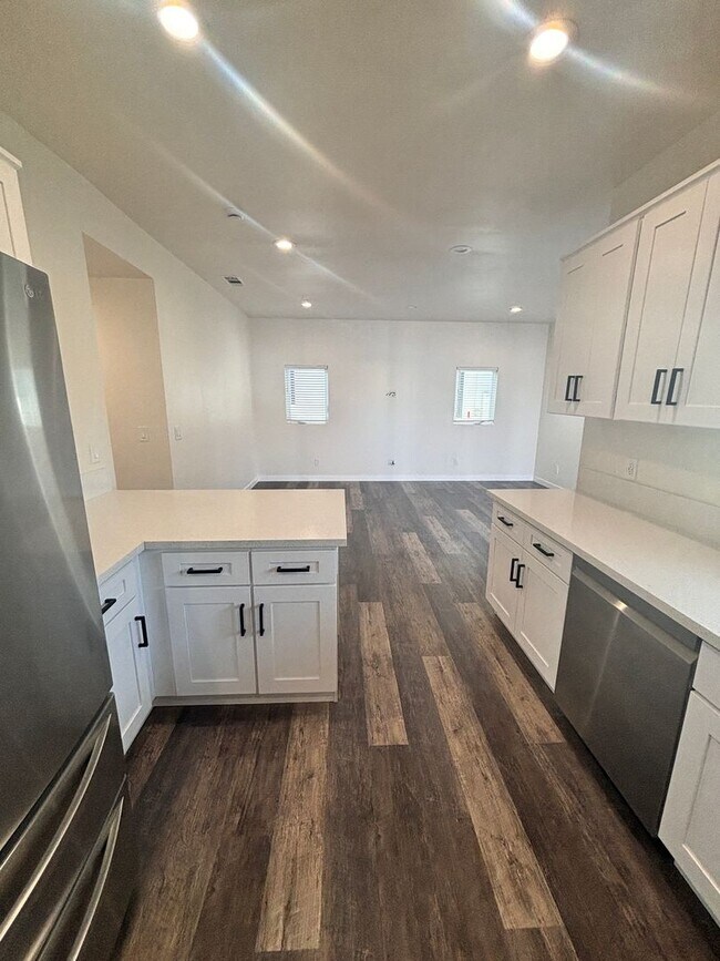 Foto del edificio - NEW CONSTRUCTION! 3 BED/2 BATH RESIDENCE A...