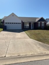 Building Photo - 604 Chateau Dr