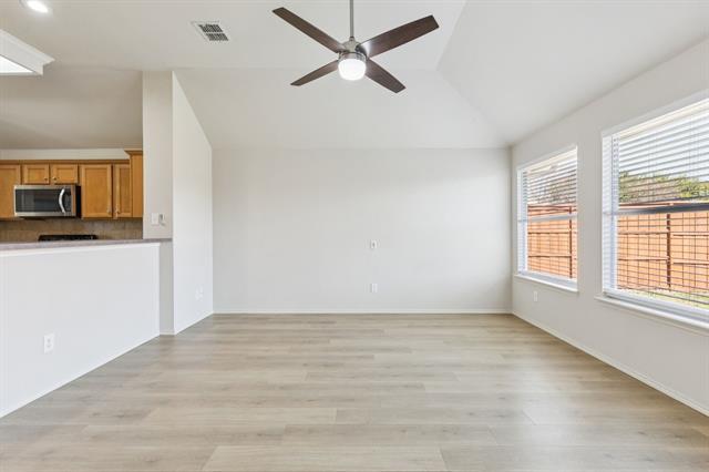 Foto del edificio - 1728 River Oaks Dr