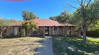 Building Photo - 2200 Via Del Norte Cir