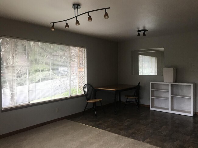 Foto del edificio - 2913 Highland Ct