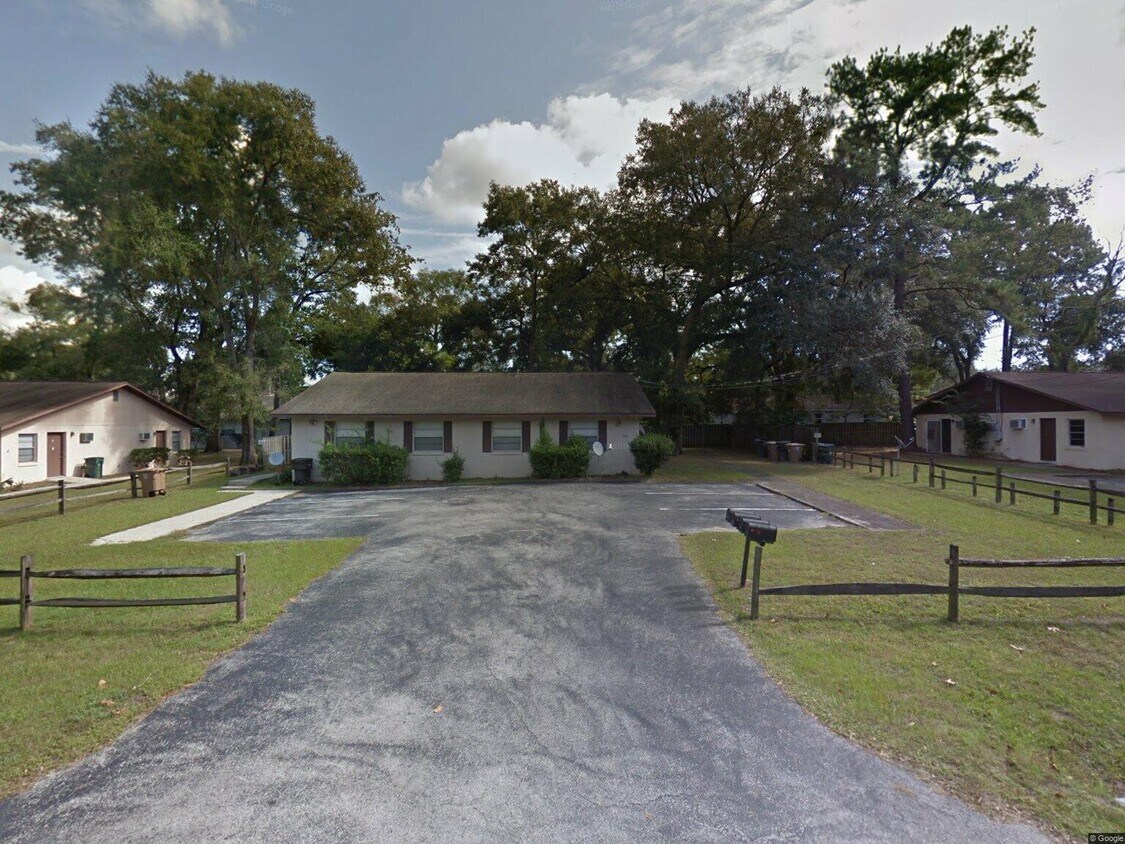 Primary Photo - 415 NE 27th Ave