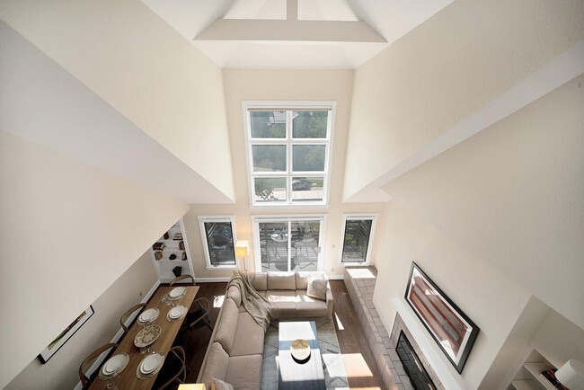 Foto del edificio - 113 Lost Creek Ln