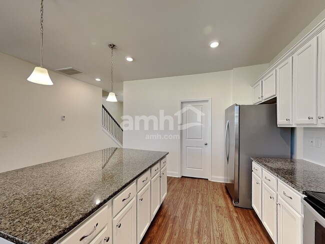 Building Photo - 162 Havenbrook Dr