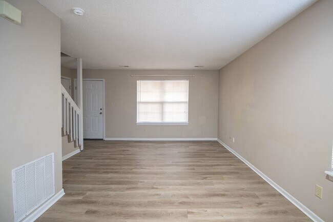 Building Photo - 3715-3715 Pimlico Dr
