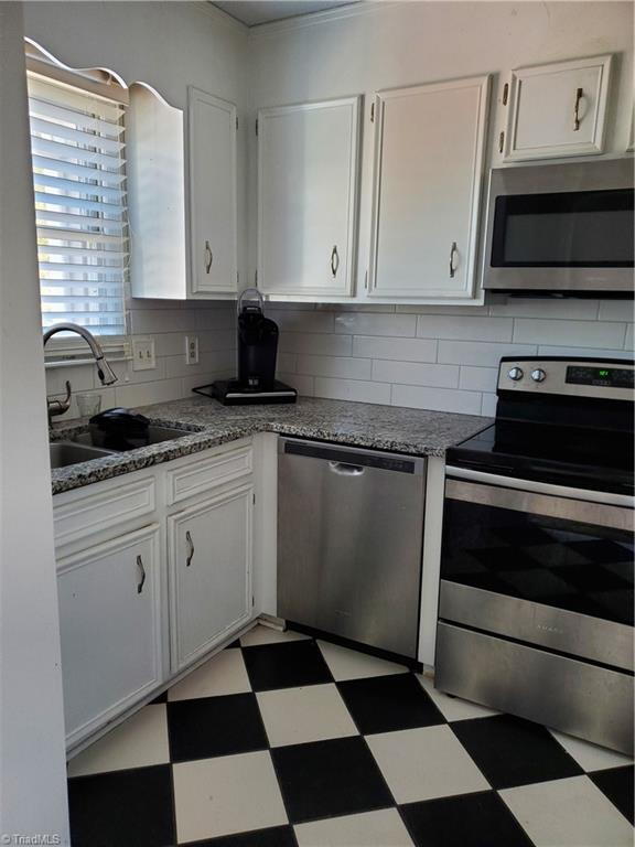 Foto del edificio - "Charming 2-Bed, 2-Bath Condo Retreat in Prime Winston-Salem Location"