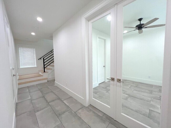 Foto del edificio - 2122 Blalock Rd