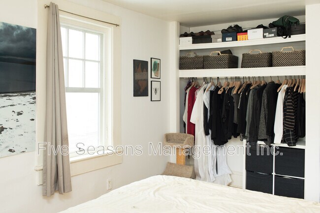 Foto del edificio - 32 Intervale Ave