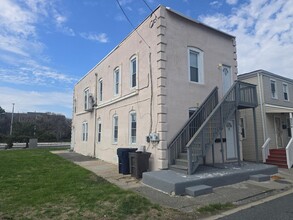 Building Photo - 120 N Congress Ave