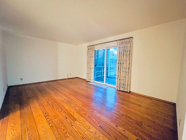 Building Photo - Spacious Almaden Montevideo Home! Pets Neg...