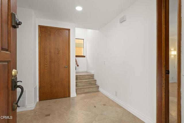 Building Photo - 292 Highland Dr