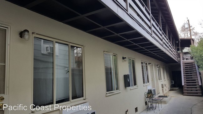 Foto del edificio - 2615 H St