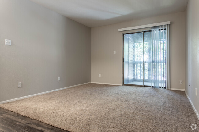 1 HAB, 1 BA - 660 ft² - Raintree Apartments