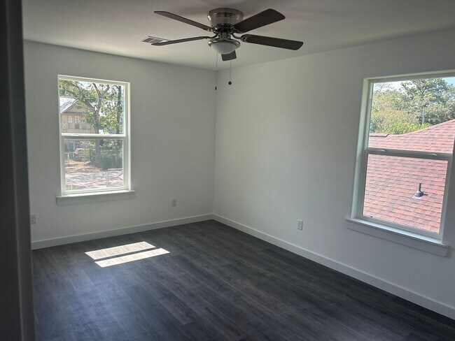 Foto del edificio - 8639 Peachtree St