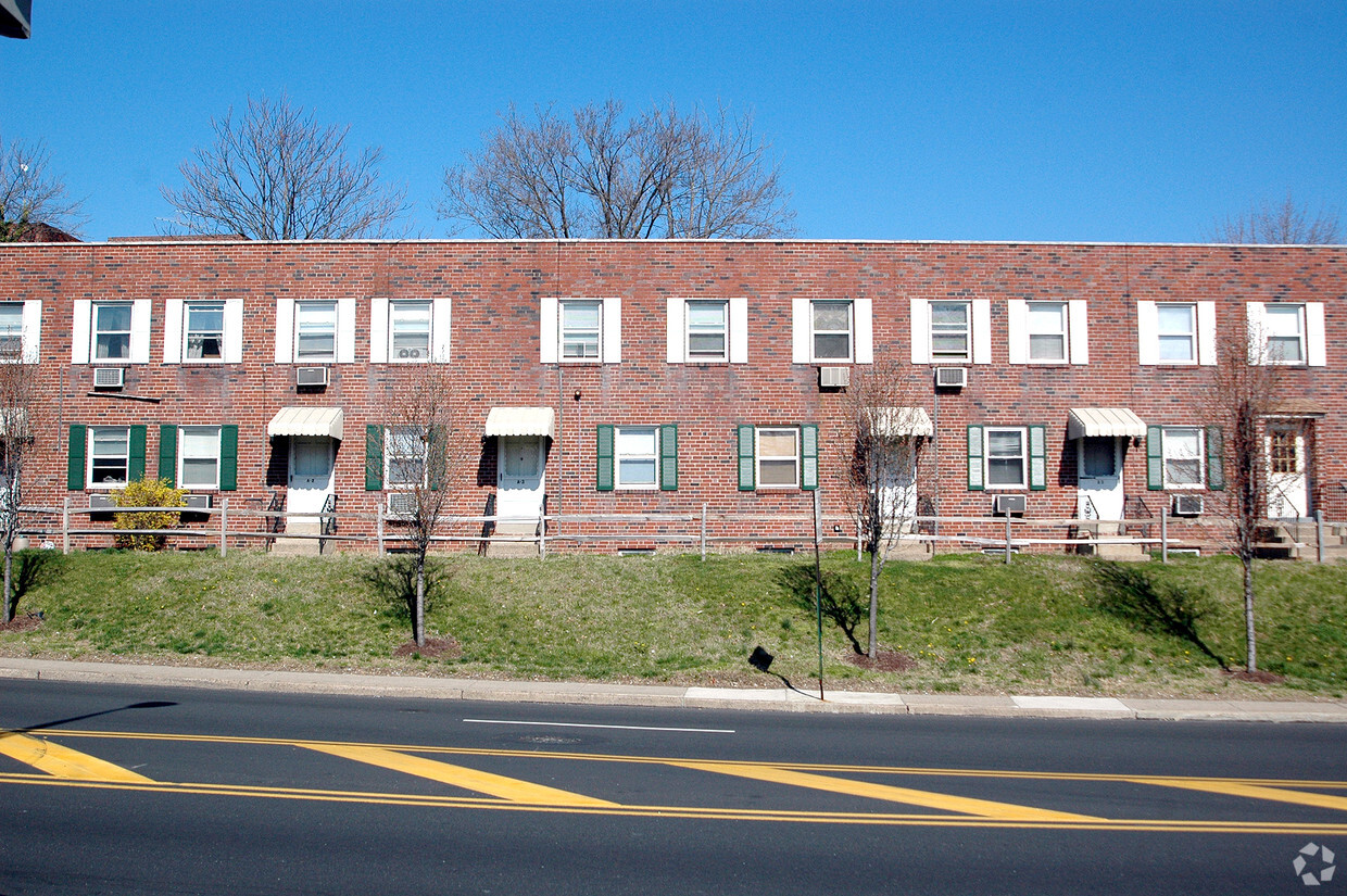 Primary Photo - Marshall Gardens Apartments