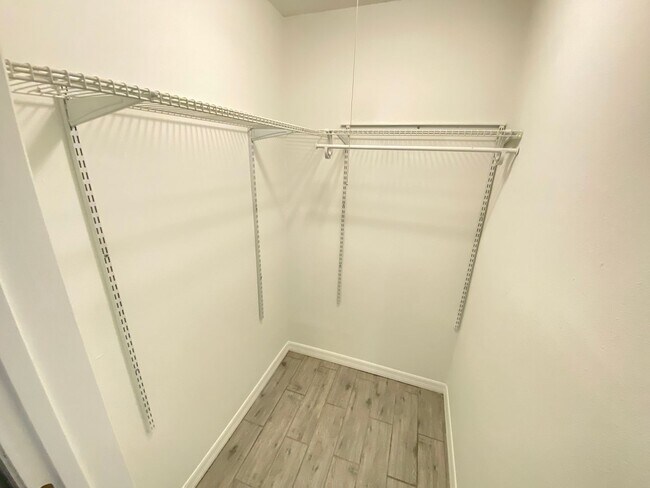 Foto del edificio - 608 Orange Dr