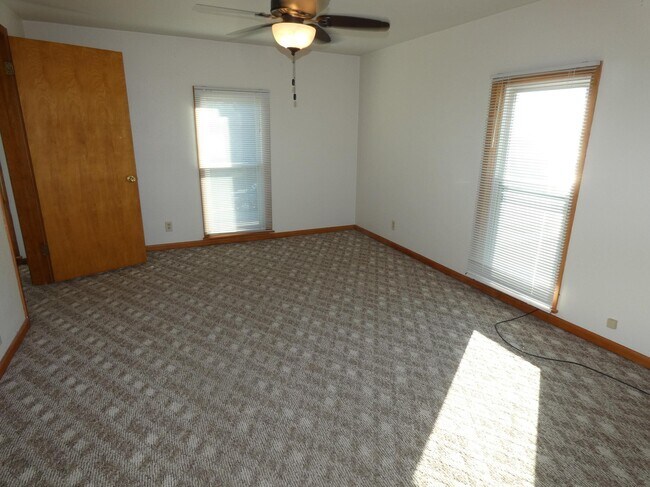 Foto del edificio - 137 N Wacouta Ave