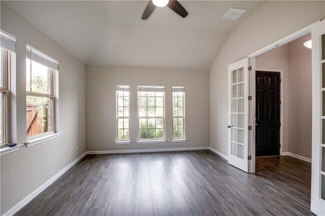 Building Photo - 2516 Granite Hill Dr