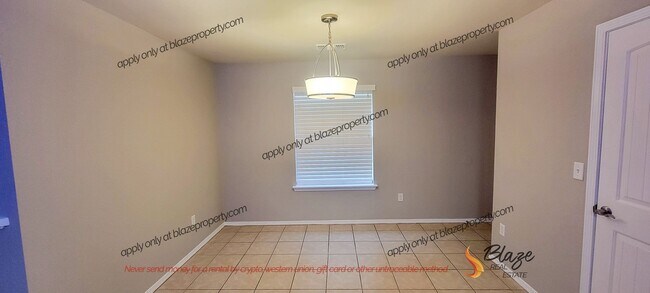 Foto del edificio - Townhome in Southlawn
