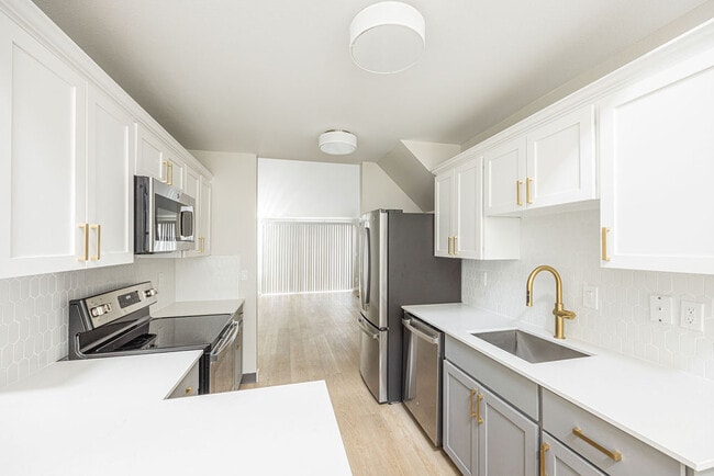 Building Photo - Elevation at Mountain Park