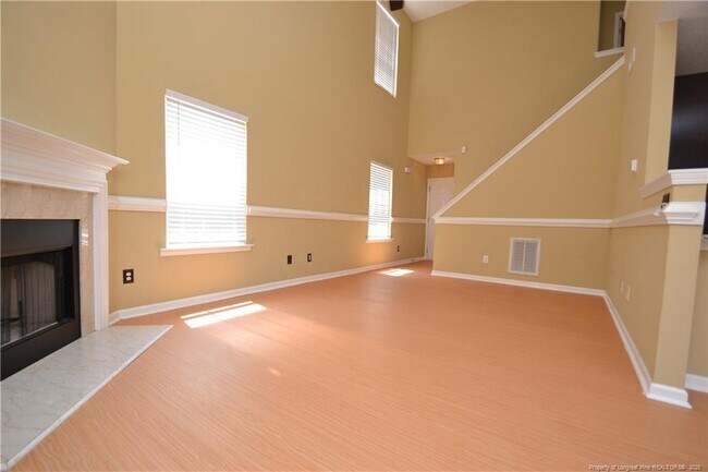 Foto del edificio - 7323 Worsham Dr
