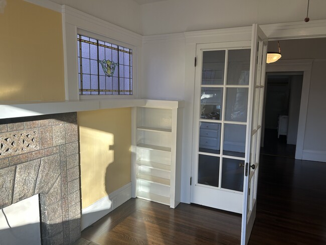 Built-in bookcase in bedroom - 2315 Ward St