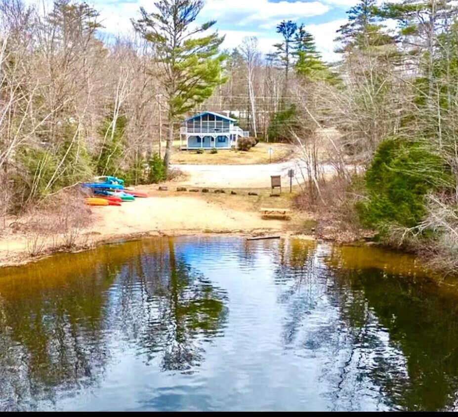 Primary Photo - 4 N Shore Dr