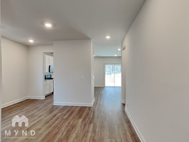 Building Photo - 71 Dew Drop Ln