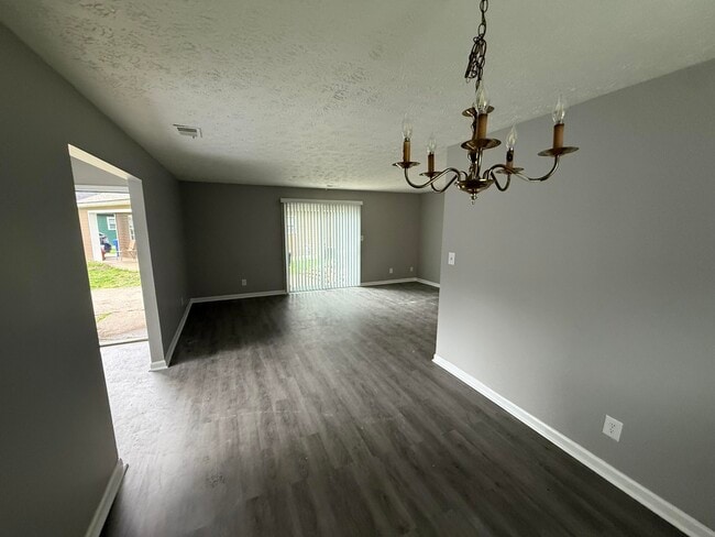 Building Photo - 709 Gatehouse Pl