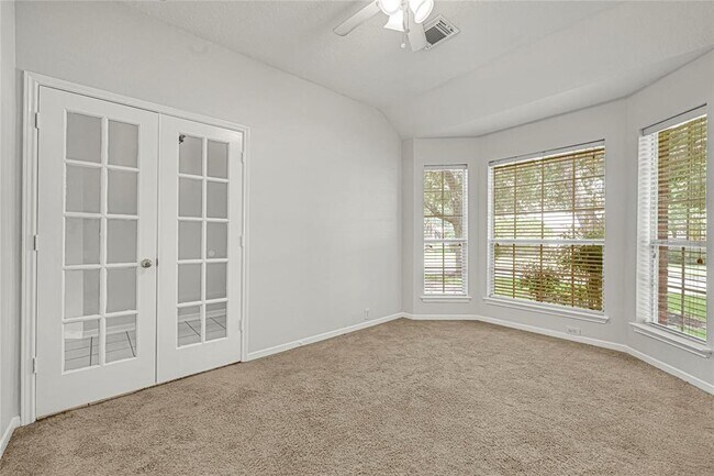 Foto del edificio - 7530 Broken Oak Ln