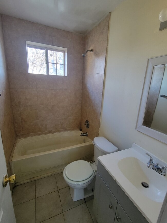 Building Photo - Pursley Court Apartments