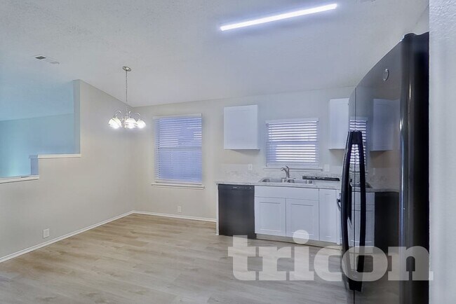 Foto del edificio - 232 Tulane Dr