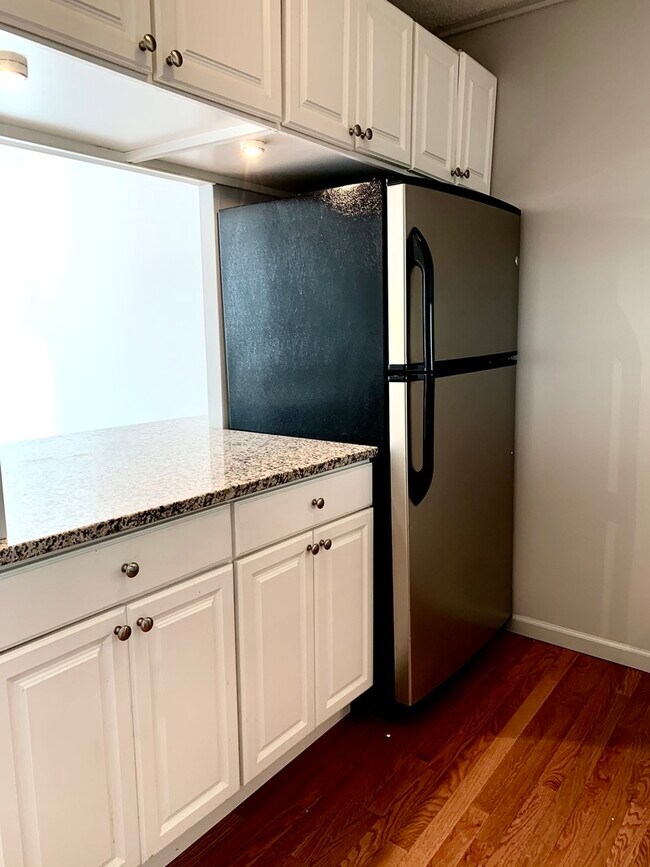 Foto del edificio - 1313 N Ritchie Ct