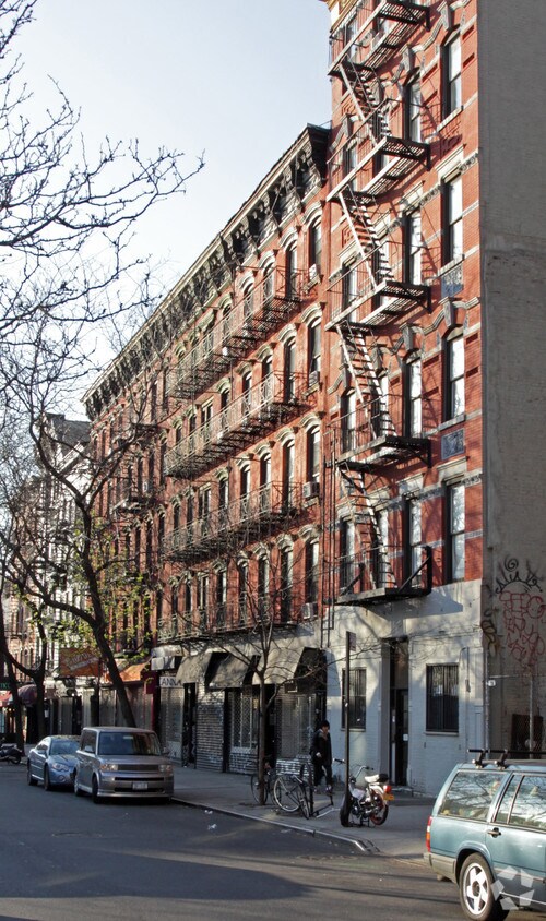 Primary Photo - 328 E 11th St