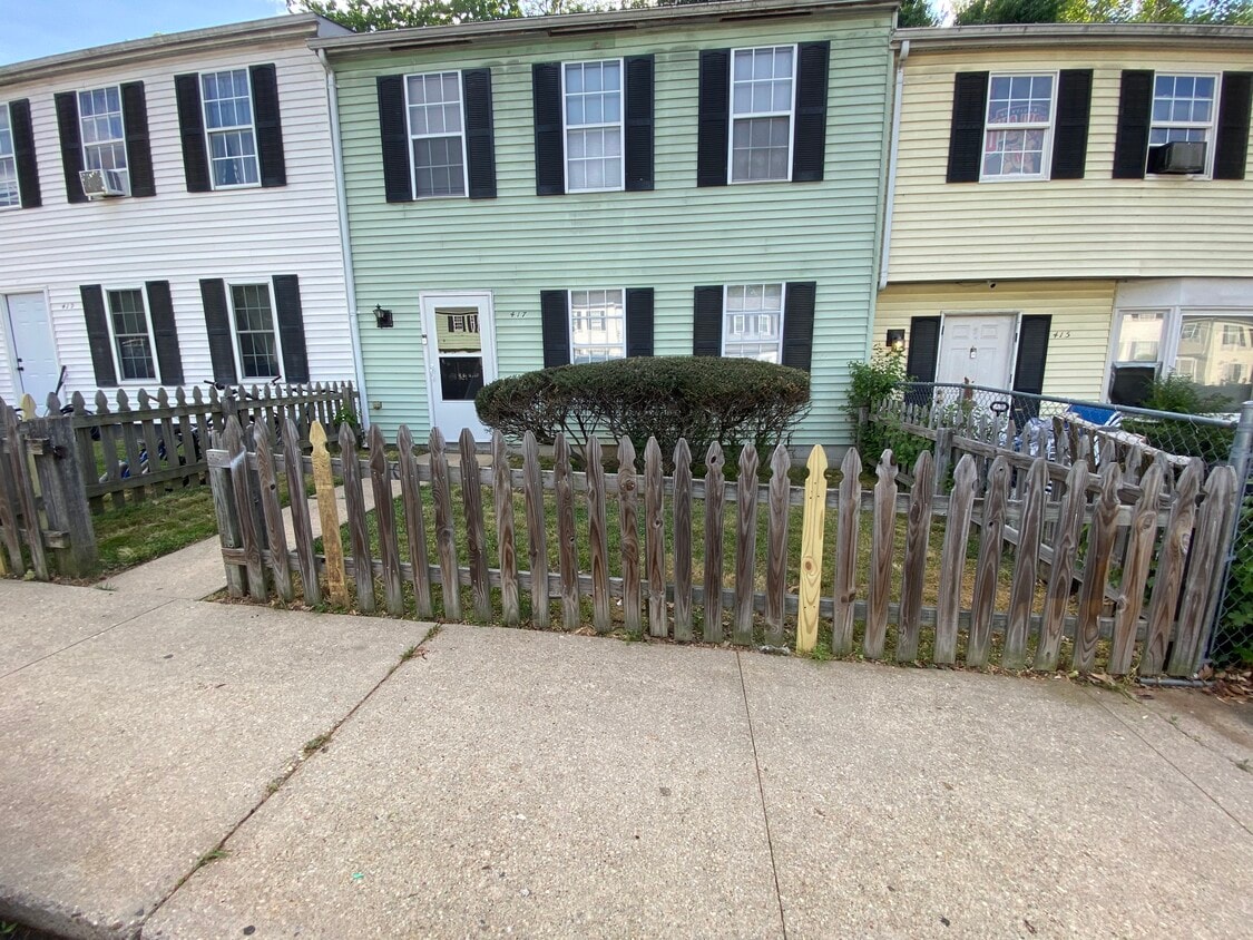 Primary Photo - 417 Patuxent Ct