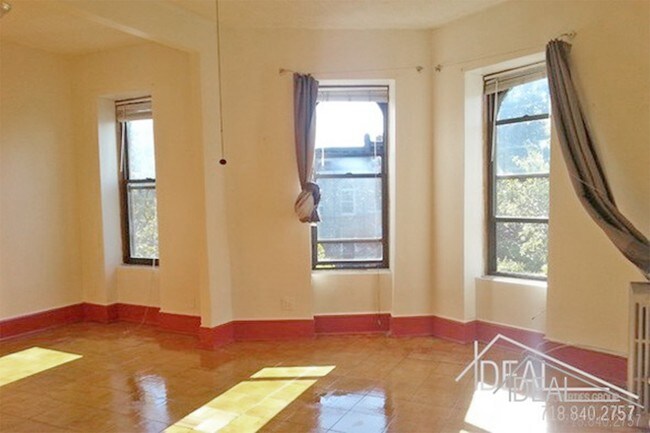 Foto del edificio - 360 6th Ave