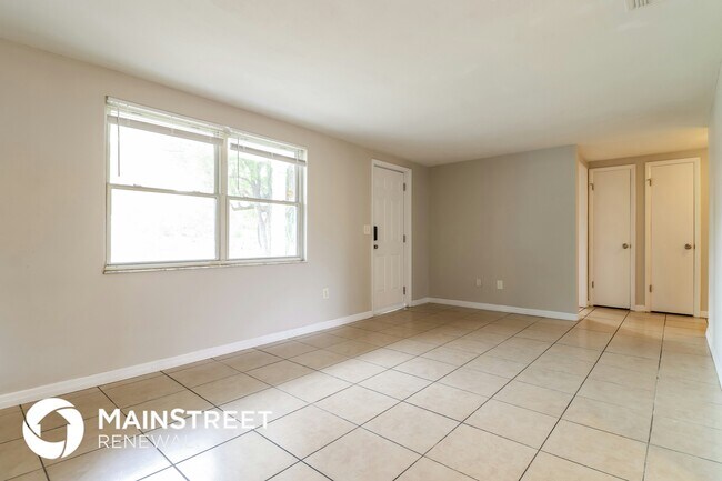 Foto del edificio - 4031 Claremont Dr