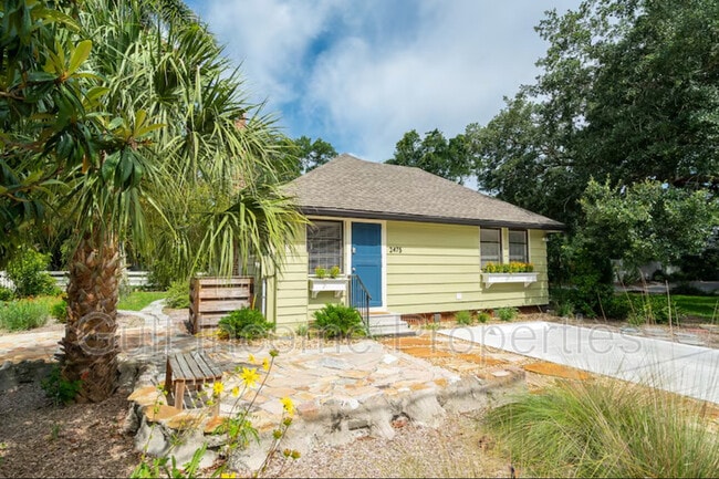 Photo - 2475 Alameda Avenue House