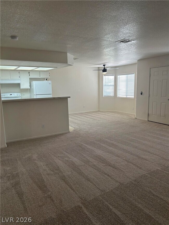 Building Photo - 6560 Wilma Ave